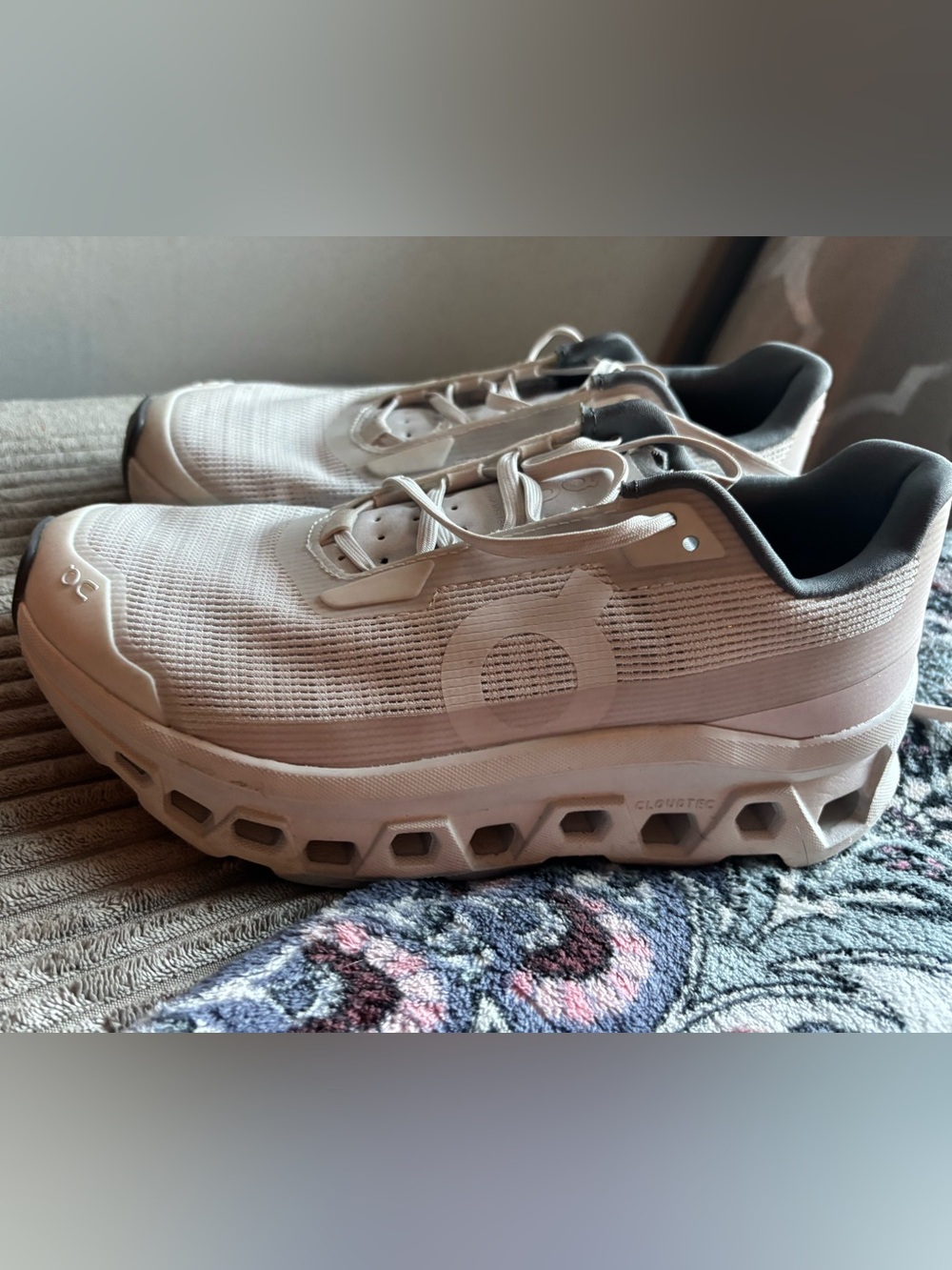 On Cloud On Running Cloudmonster Sneakers in Light Pink/Rose
